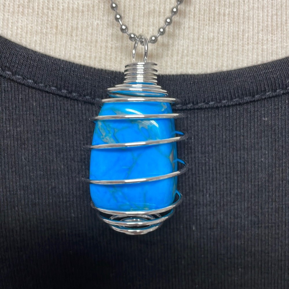 Tumbled Blue Howlite Cage Charm Necklace (4)